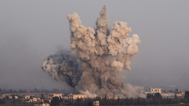 Военни самолети бомбардират близо до турски военен пост в Северозападна Сирия