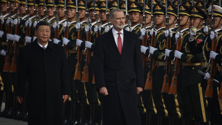 Испания и Китай се сближават под неодобрителния поглед на САЩ и ЕС