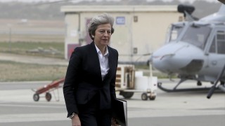Премиерът Тереза Май заяви че Великобритания ще предприеме твърд подход
