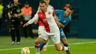 Полузащитникът на Славия Прага Йозеф Хушбауер е започнал преговори с