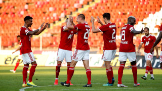 Новото първенство стартира в петък с два отбора които използват