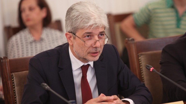 Еколози искат оставката на министър Нено Димов