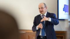 По-ниската зависимост от изкопаеми горива може да спаси България от рецесия