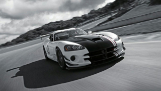 Dodge показа нова състезателна версия Viper SRT10 ACR-X