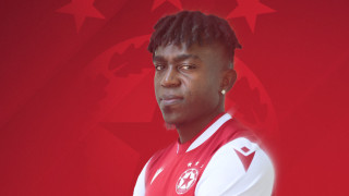 ЦСКА официално подписа договор с камерунския полузащитник Джеймс Ето о Той