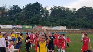 Бенефисният мач на Красимир Чомаков събра цяло футболно съзвездие Срещата