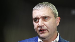 Броени дни преди старта на предизборната кампания за 52 рото Народно