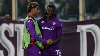 Ръководството на Манчестър Юнайтед сериозно обмисля привличането на нападателя на