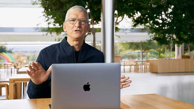 Изпълнителният директор на Apple Тим Кук заяви във вторник, че