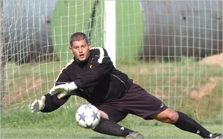 Видолов, Арсов и Миленов подновяват договорите си с Ботев