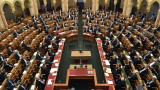  Унгария одобри закон против подкупите в опит да умилостиви Европейски Съюз за еврофондовете 