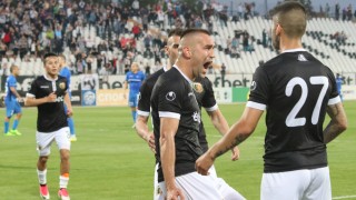 Мощен Локомотив отказа безличен Левски в Пловдив, Камбуров с рекорд!
