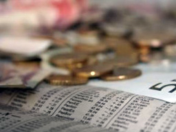 С  €1.1 млрд. за година се стопи външният дълг