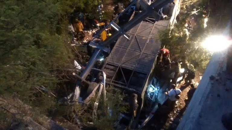31 загинали след автобусна катастрофа в Боливия