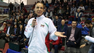 Антонина Зетова повика 17 волейболистки които ще се подготвят за