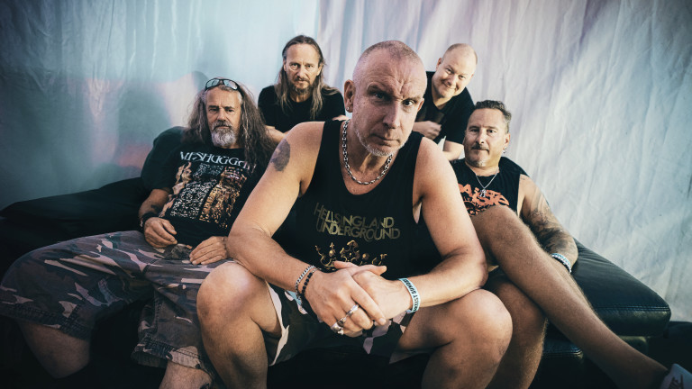 Clawfinger и The Sisters of Mercy на Rebel Rebel