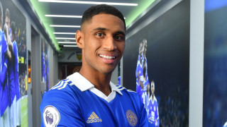 Лестър подписа договор с бразилското крило Тете до края на