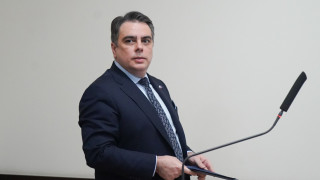 Асен Василев иска да върне таксата върху транзита на руски газ