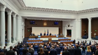 194 депутати дойдоха за последното заседание на 44 то народно събрание