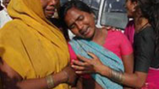 Над 60 загинали при панически бяг в Индия