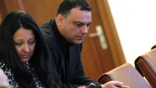 Подготвят източването на мазута от "Мопанг"