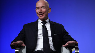 Безос продължава да продава акции на Amazon- този път на стойност $3,1 милиарда