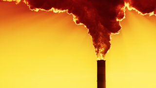 Като най големият източник на парникови газове в света САЩ носят