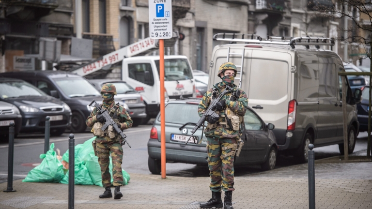 Обвинен за атаките в Брюксел не се взривил, хвърлил експлозивите в тоалетна 
