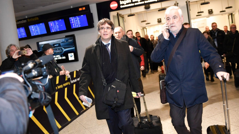 Бившият каталунски лидер Карлес Пучдемон пристигна в Копенхаген въпреки заплахата