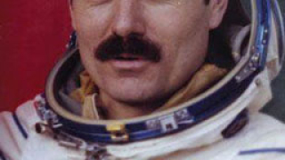 Откриха паметна плоча на първия български космонавт