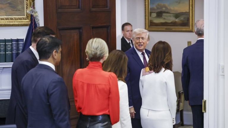 Изображение 745680