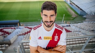 Бившият защитник на Левски Начо Монсалве бързо си намери