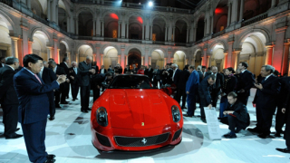 Представиха Ferrari 599 GTO с церемония в Модена