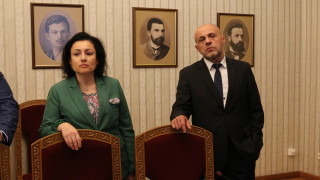 Трябва да бързаме за да изпреварим вируса Това заяви земеделският