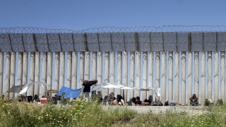 САЩ изпращат 1500 войници до границата с Мексико