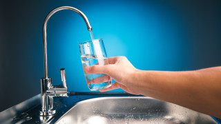 Питейната вода на Стрелча не е замърсена, успокояват от РЗИ