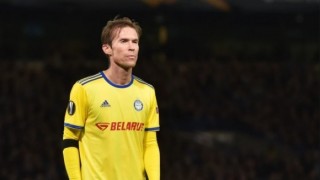 Бившият футболист на Барселона Александър Хлеб напусна БАТЕ Борисов Двете