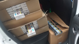 Митнически служители откриха 2500 кутии 50 000 къса контрабандни цигари