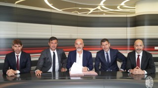 Новият треньор на Милан Стефано Пиоли заяви че пристрастията му