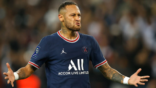 Бразилският ас Неймар разтърси футболния свят с невероятния мегатрансфер когато