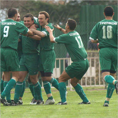 Черноморец падна само с 0:2 от Вихрен