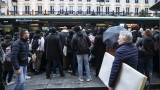  Стачки усложняват пътуванията във Франция 
