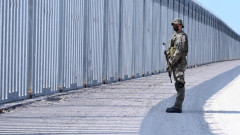 Гърция удължава граничната си стена за спиране на мигранти, иска помощ от ЕС