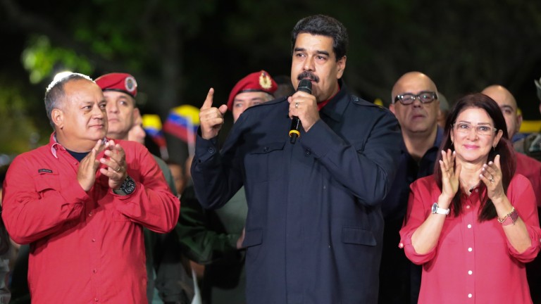 Венецуела гони посланика на Испания