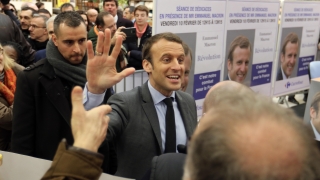 Фаворитът за президент на Франция бил подложен на руска дезинформация