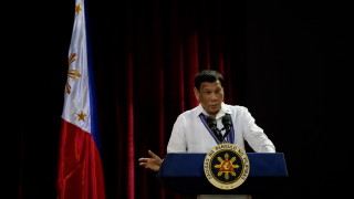 Убиха бивш филипински кмет часове след предупреждение на президента Родриго