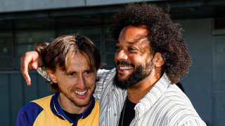 Легендарният бивш защитник на Реал Мадрид Марсело се появи на