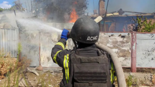 Руска нощна атака разтърси централния украински град Кременчук и остави