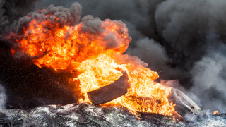 Подпален е трактор на общинския съветник Атанас Мавродиев от Стамболийски