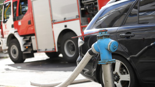 Горят няколко имота във вилна зона Курткая в Ямбол съобщава